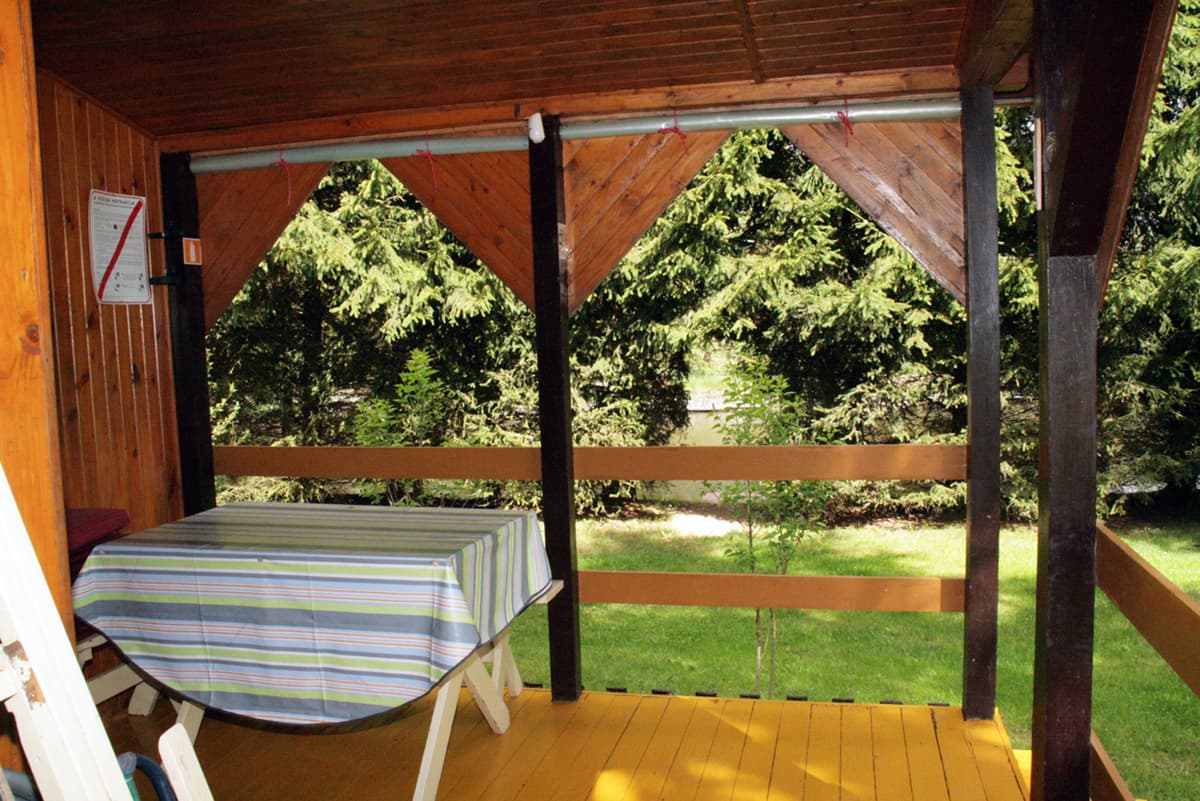 Weranda - dojście do stawu rybnego