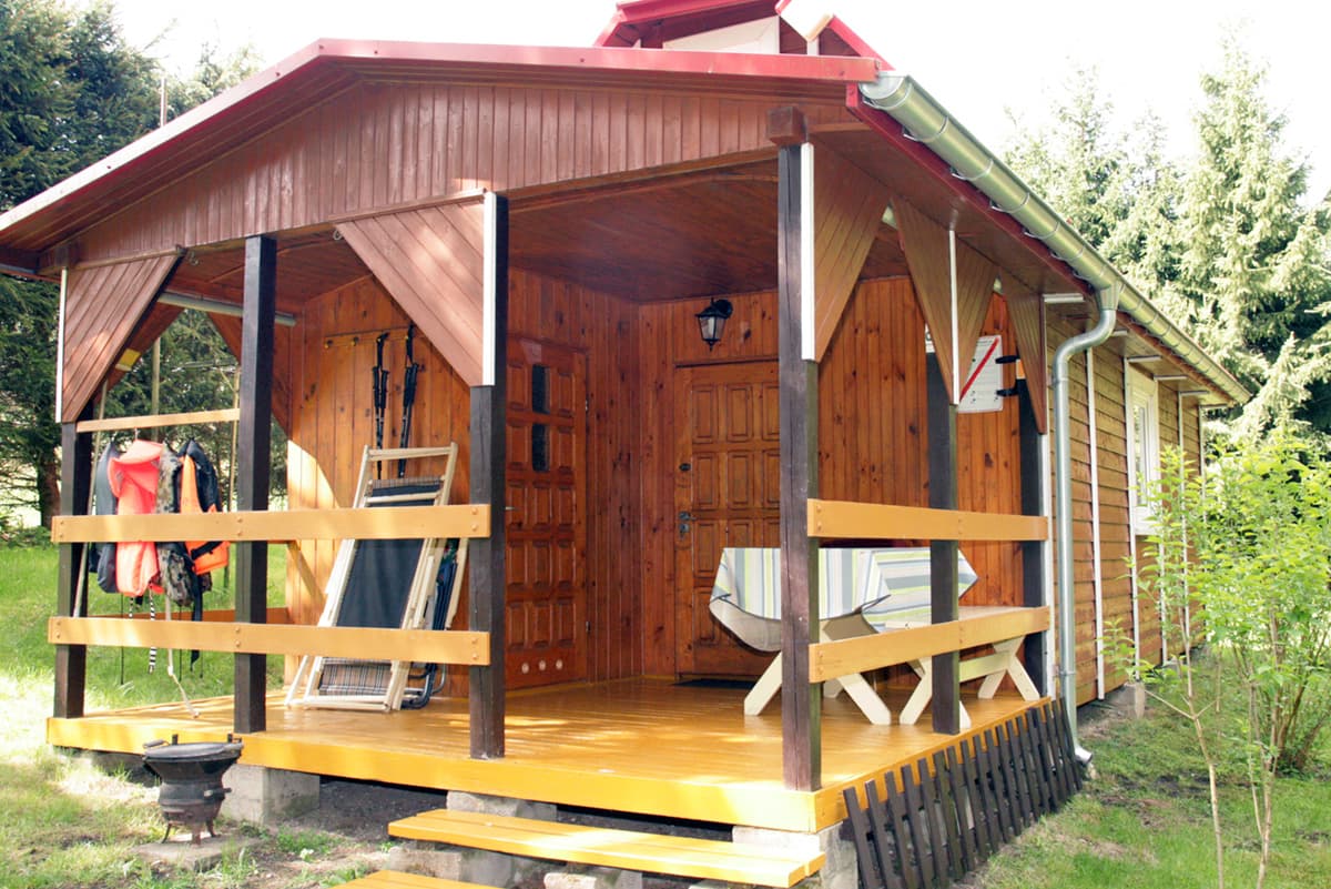 Weranda - wejście do domku i natrysku